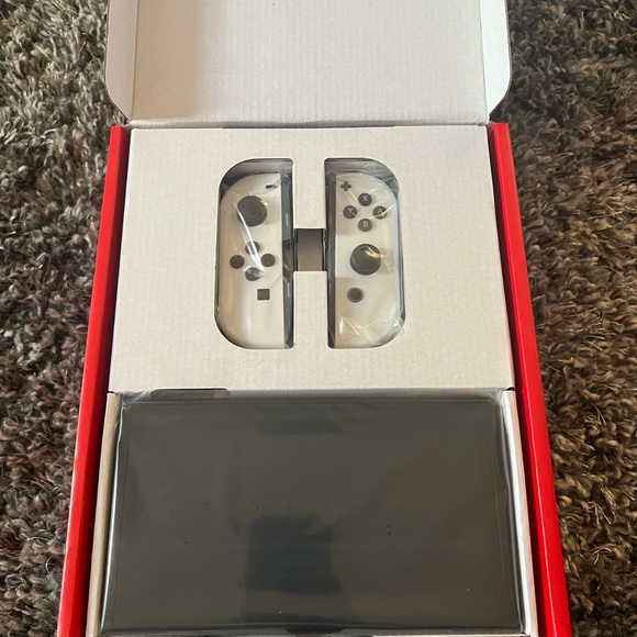 Nintendo OlED switch new model - Picture 4 of 7